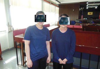 Hai phụ nữ Việt là nạn nhân và nhân chứng tại toà xử kẻ buôn người, ngày 26/11/2012. (ảnh CAMSA)
