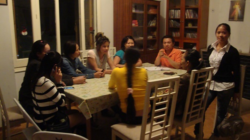 Gặp gỡ các nạn nhân, Nicosia, Cyprus ngày 23/10/13. (ảnh BPSOS)