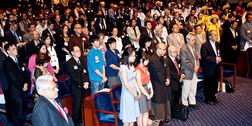 Buổi họp khoáng đại tại Ngày Vận Động Cho Việt Nam, ngày 4/6/2013. (ảnh NQK) 
