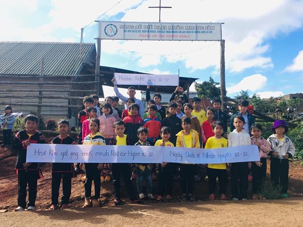 Montagnard_observing_August_22_International_Day.jpg
