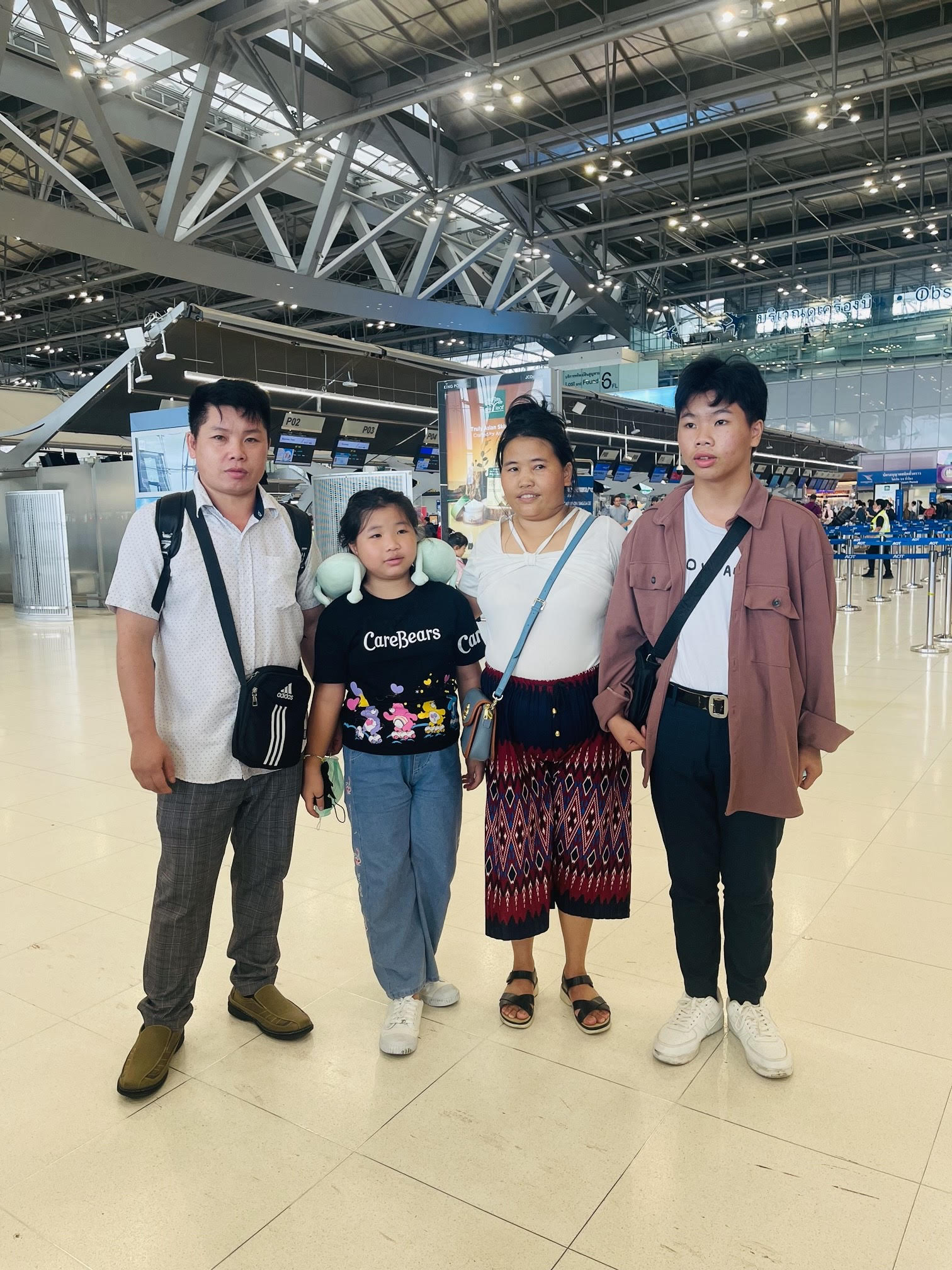 Vang Thi Sao o phi truong bangkok