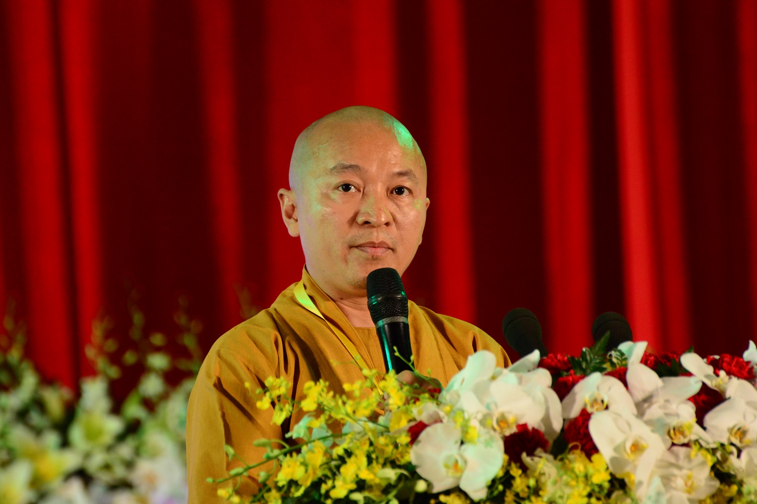 TT. Thích Nhật Từ phát biểu trong lễ bế mạc Đại lễ Vesak 2014